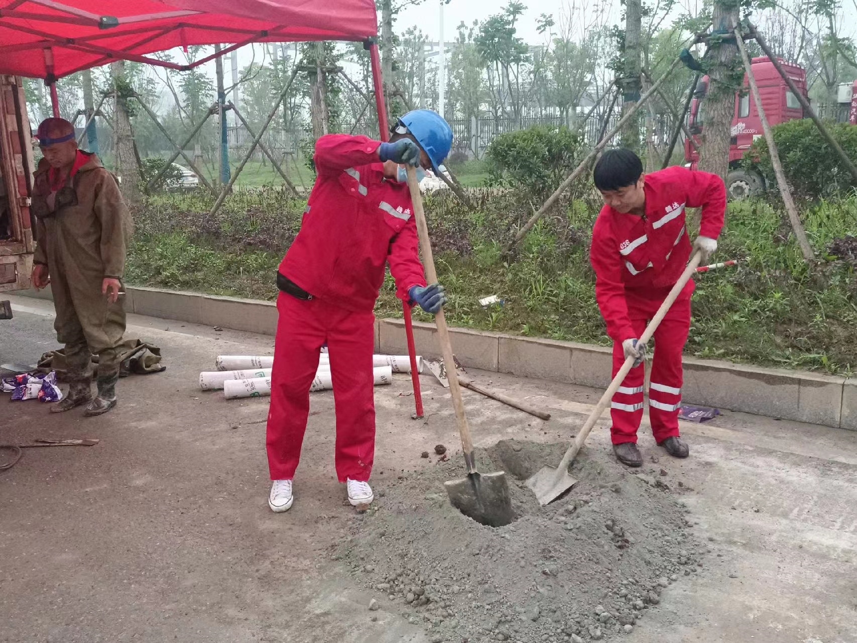 浠水管道疏通哪家好】及时进行市政管道清淤